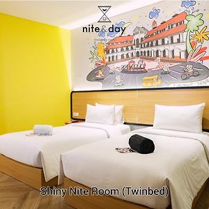 Kamar kembar standard